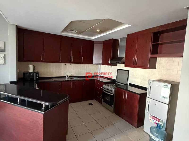 fully furnished one bedroom avaialbe for rent