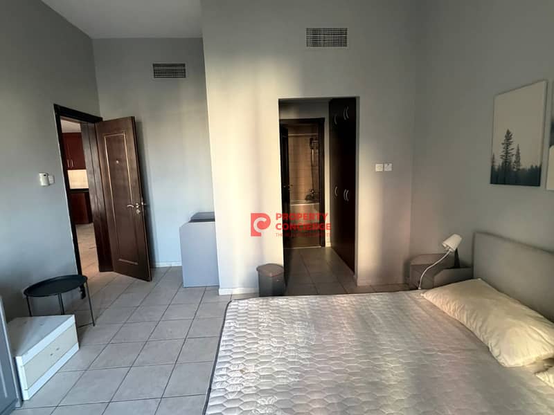 fully furnished one bedroom avaialbe for rent - Image 7