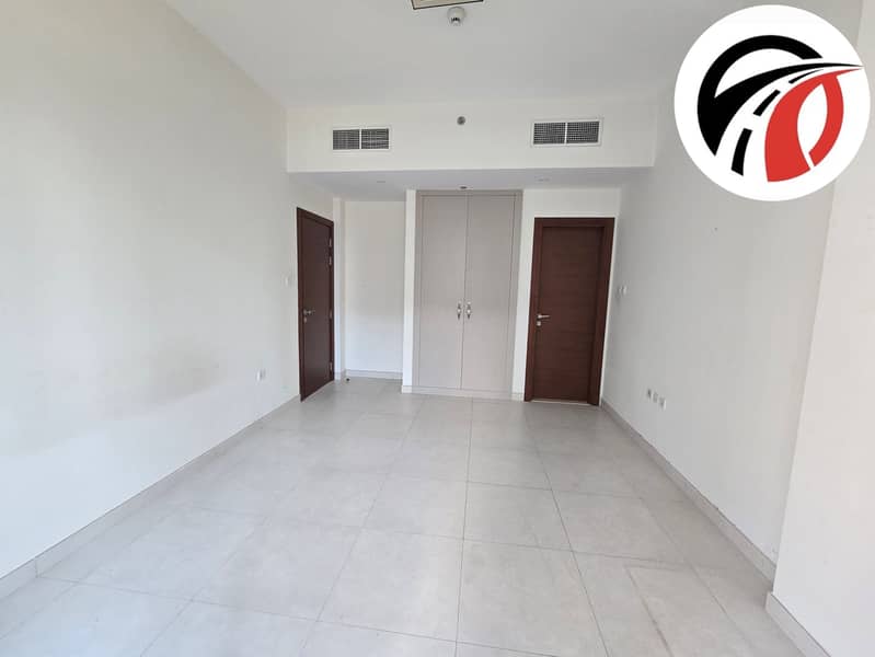 Burj Khalifa View | Ready to Move | Prime Location - Image 6