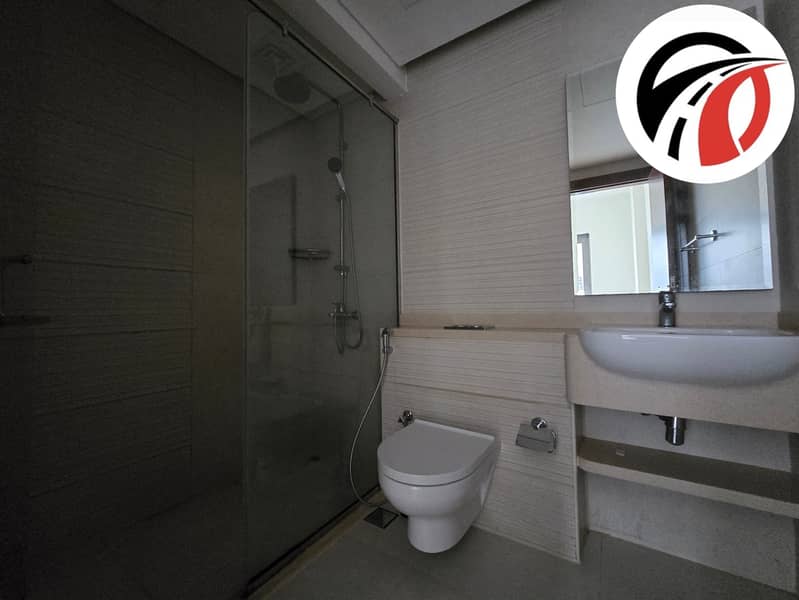 Burj Khalifa View | Ready to Move | Prime Location - Image 10