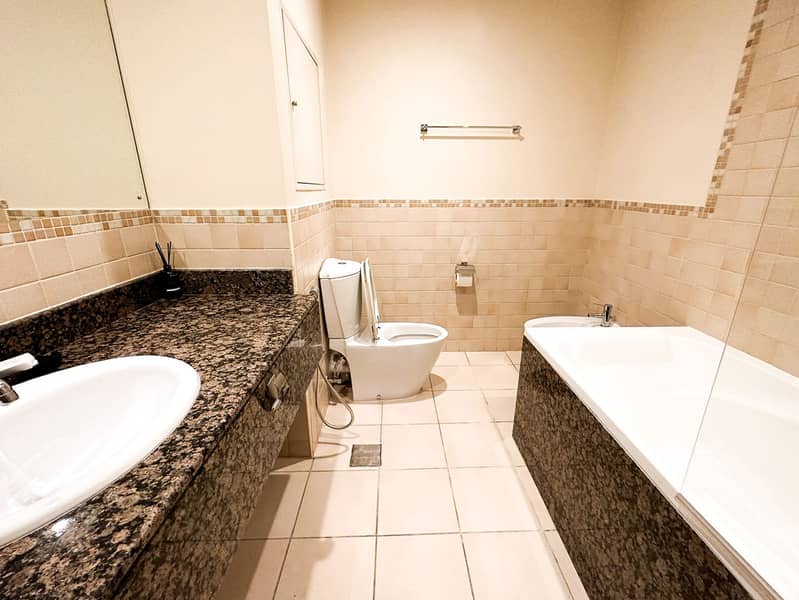 Marina View | Vacant on Transfer | Fully Furnished - Image 29