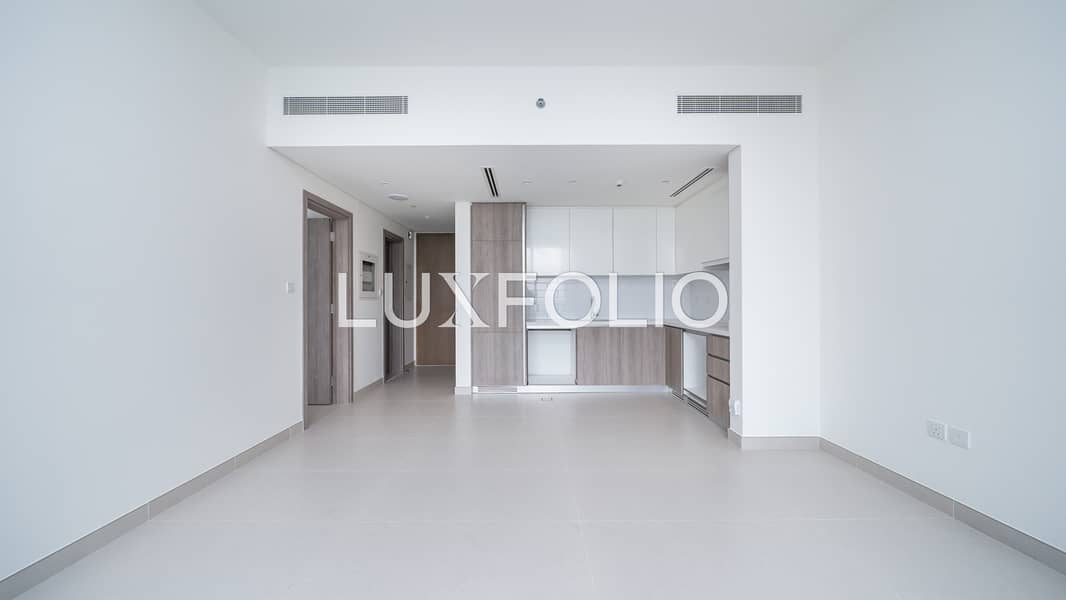 Spacious Unit | Full Marina View | Available Now