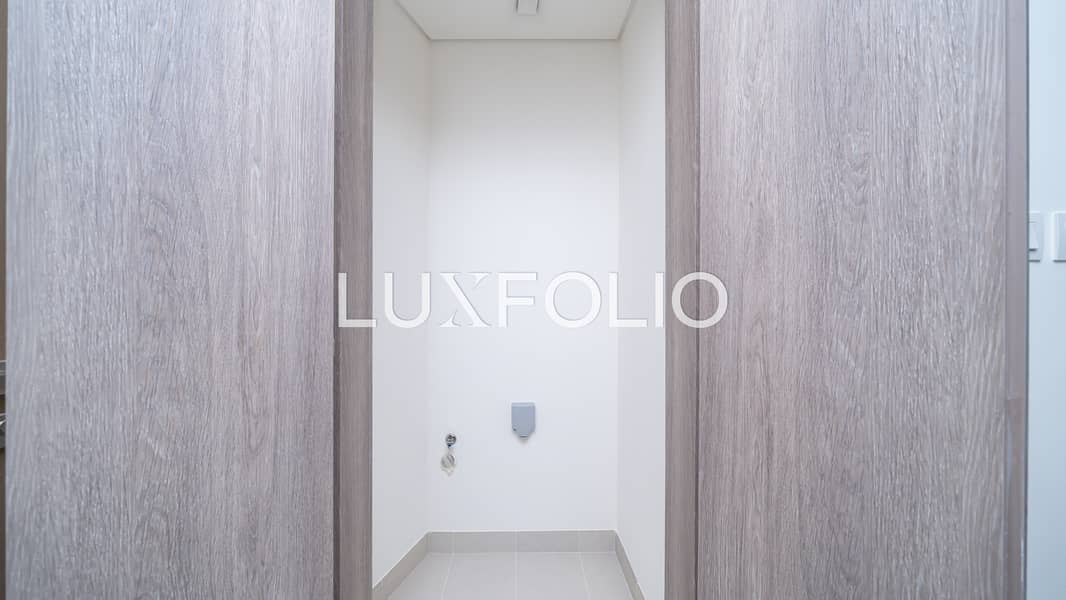 Spacious Unit | Full Marina View | Available Now - Image 19