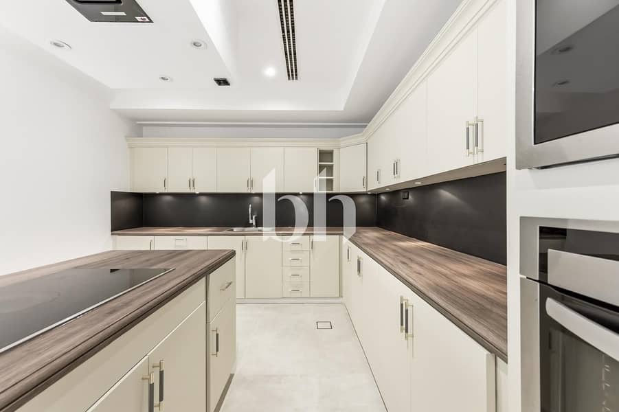 Upgraded Penthouse | Vacant | Panoramic Views - Image 11