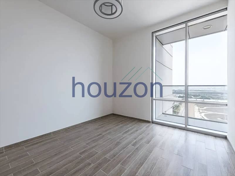 Canal View 2BR | Spacious Layout | High Floor - Image 6