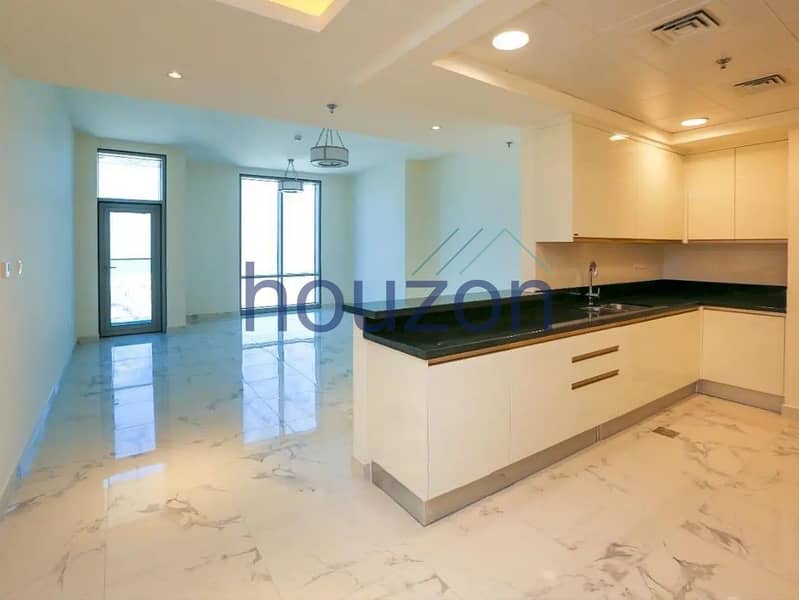 Vacant 3BR + Maid | Sea + Canal | Burj View - Image 9