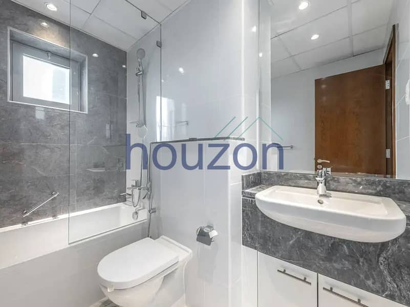 Canal View 2BR | Spacious Layout | High Floor - Image 10