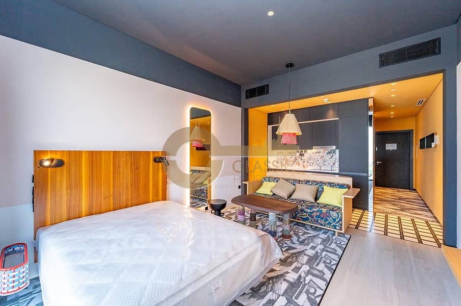 LUXURY FULLY FURNISHED | VACANT | READY TO MOVE IN