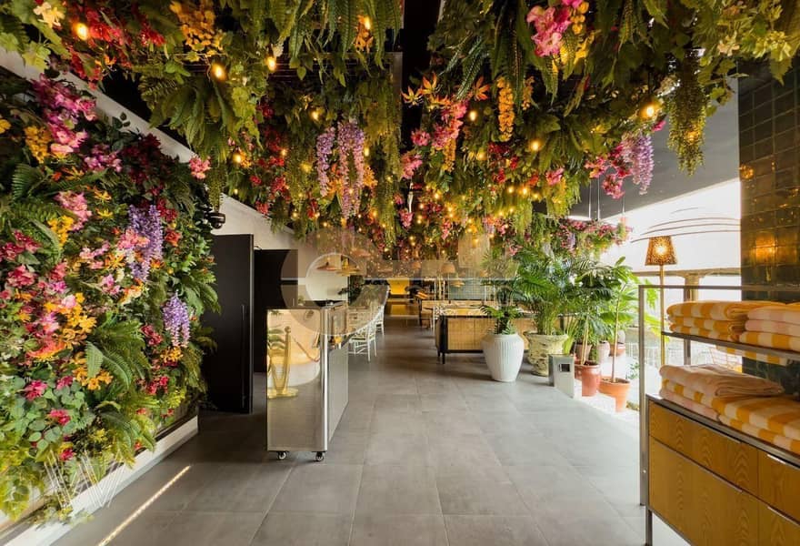 LUXURY FULLY FURNISHED | VACANT | READY TO MOVE IN - Image 13