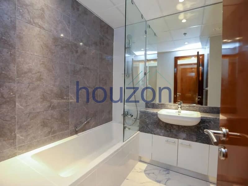 Vacant 3BR + Maid | Sea + Canal | Burj View - Image 26