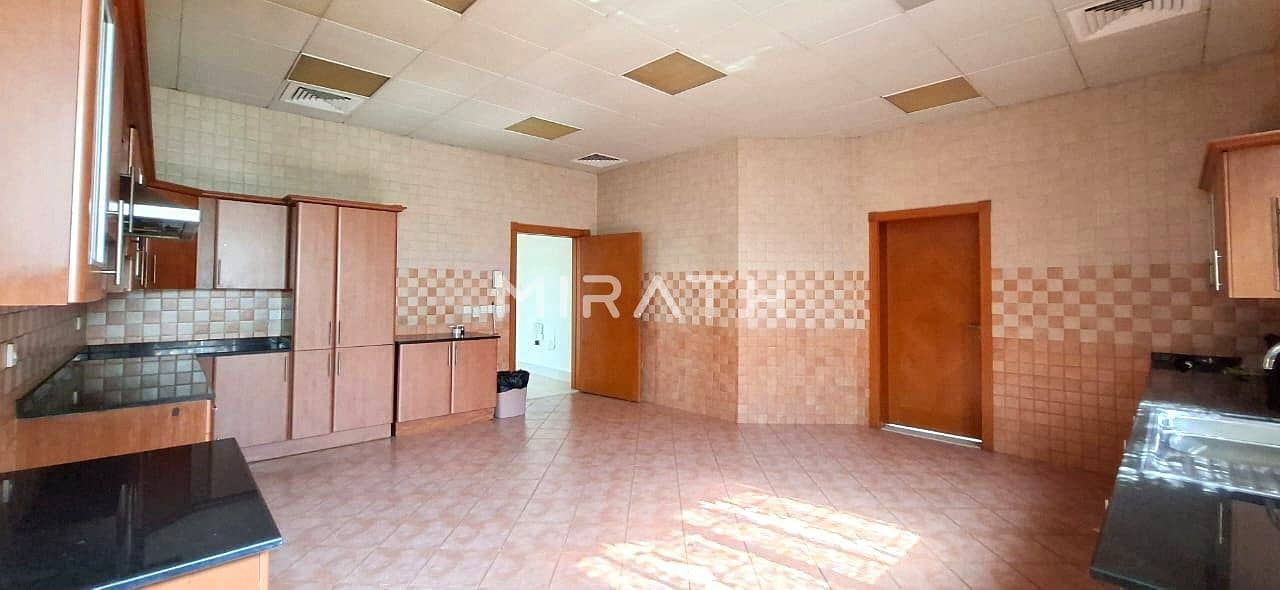 Excellent Quality | Spacious | Pool & Garden - Image 9