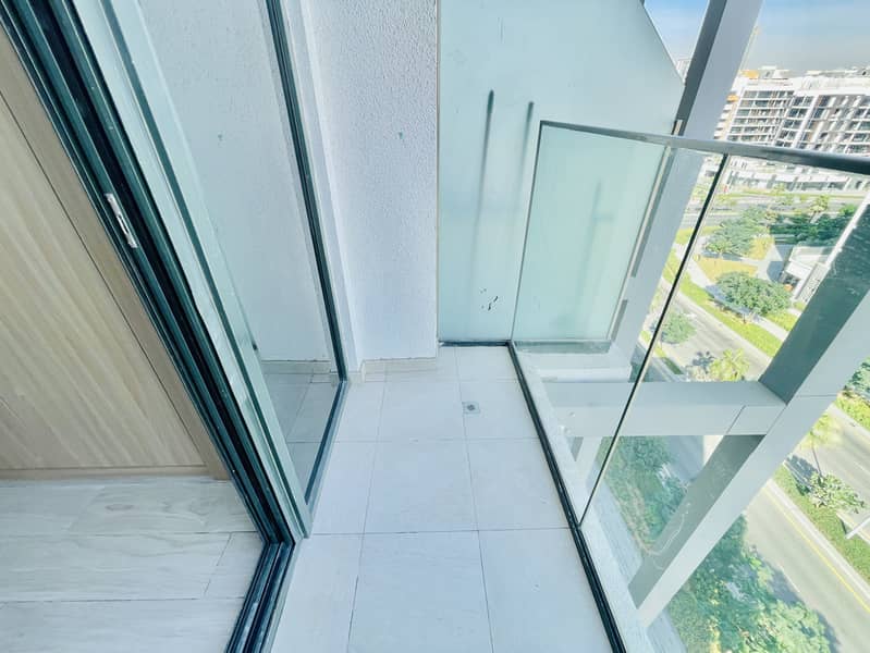 Chiller Free | Modern Studio | Full Luxury Amenities | Azizi Riviera, Meydan