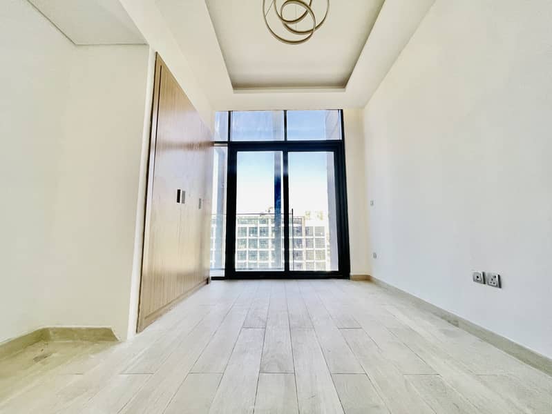 Chiller Free | Modern Studio | Full Luxury Amenities | Azizi Riviera, Meydan - Image 8