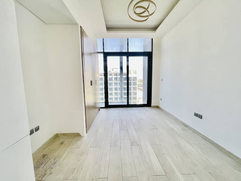 Chiller Free | Modern Studio | Full Luxury Amenities | Azizi Riviera, Meydan - Image 9