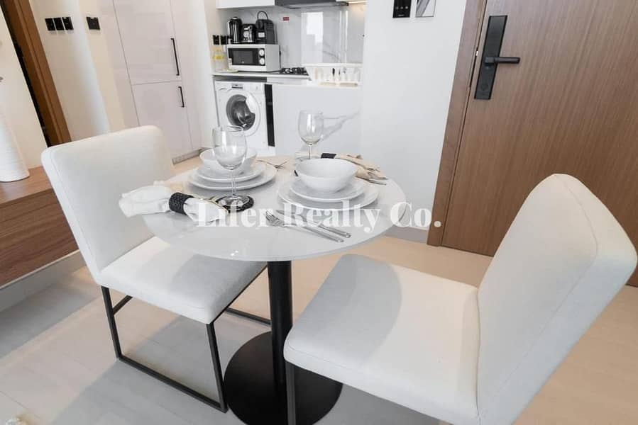 Vacant | Panoramic View | Stylish Design - Image 7