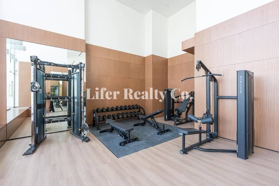 Vacant | Panoramic View | Stylish Design - Image 11