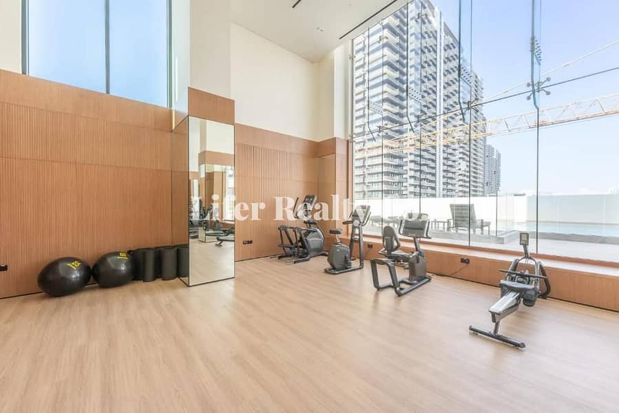 Vacant | Panoramic View | Stylish Design - Image 12