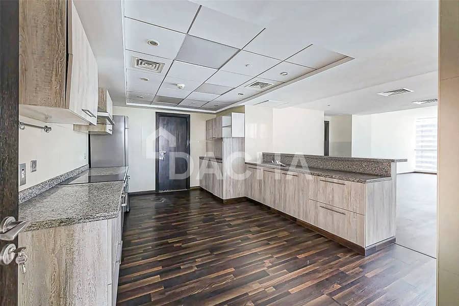 Penthouse Duplex | Upgraded | Full Palm Views - Image 13