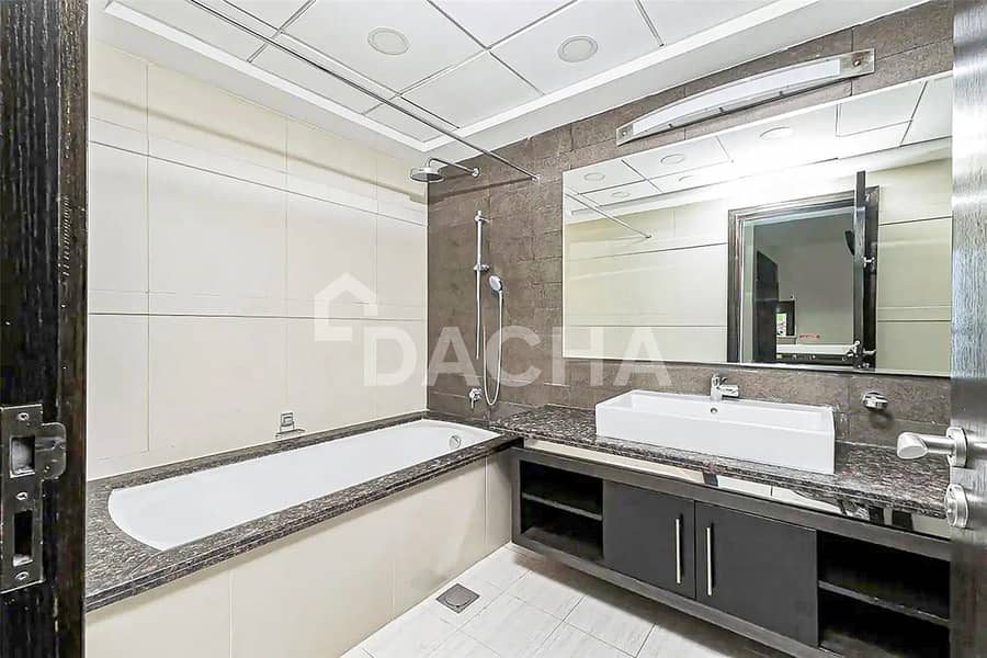 Penthouse Duplex | Upgraded | Full Palm Views - Image 18