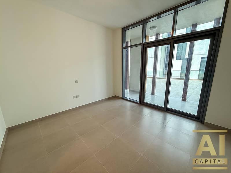 SPACIOUS LAYOUT I FULL CANAL VIEW I TERRACE