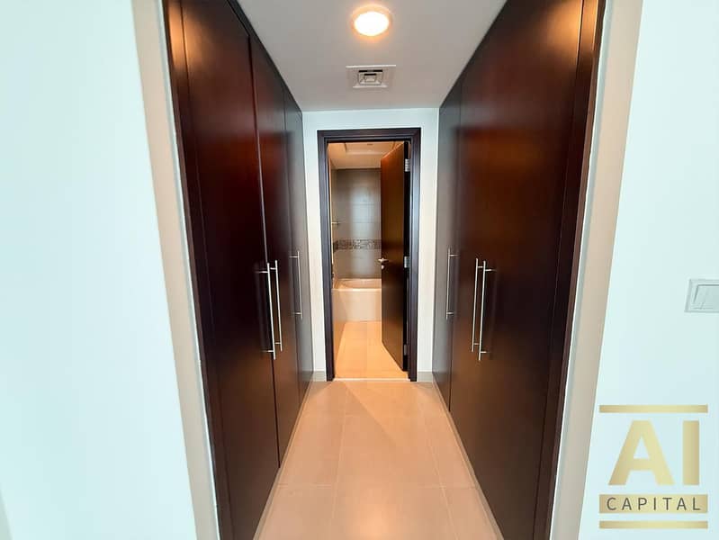 SPACIOUS LAYOUT I FULL CANAL VIEW I TERRACE - Image 8