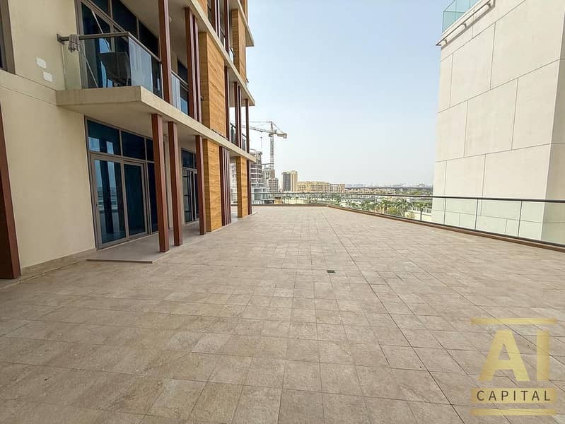 SPACIOUS LAYOUT I FULL CANAL VIEW I TERRACE - Image 12