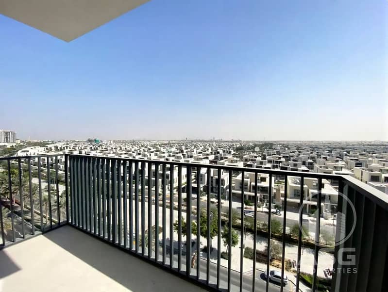 Chiller Free/ Stunning Villa Views/ Next to Park