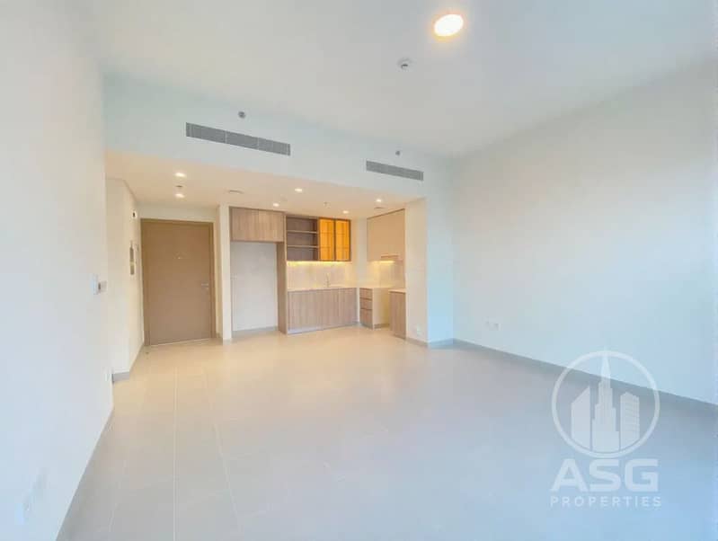 Chiller Free/ Stunning Villa Views/ Next to Park