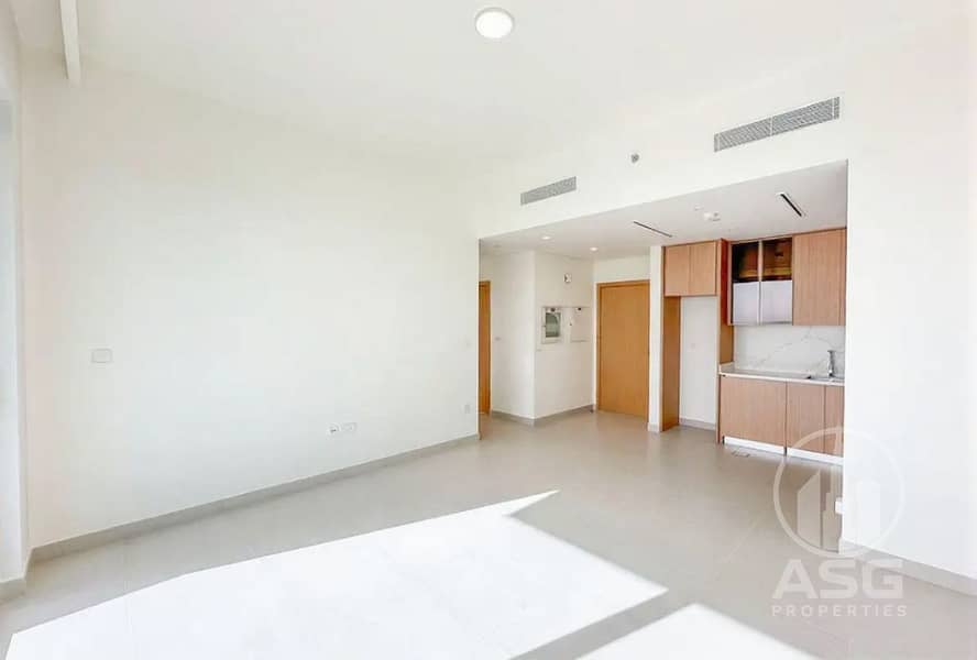 Chiller Free/ Stunning Villa Views/ Next to Park - Image 6