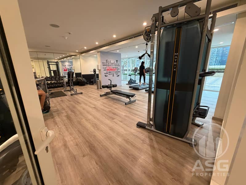 UP TO 4 CHEQUES / FULLY FURNISHED - Image 8