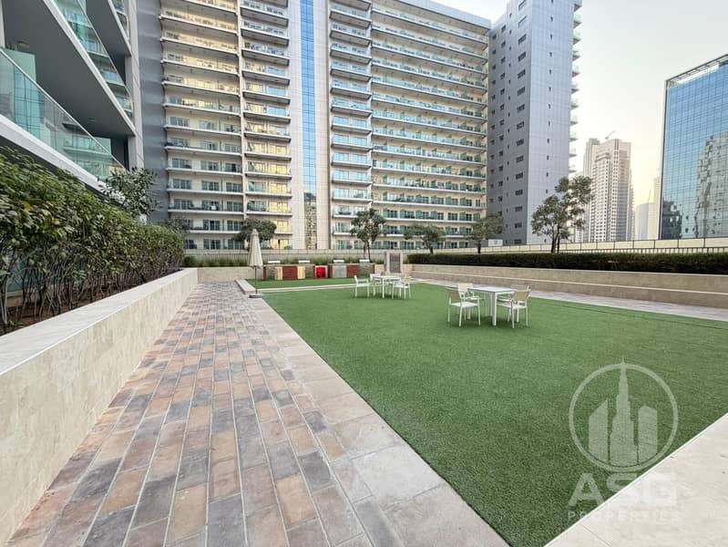 UP TO 4 CHEQUES / FULLY FURNISHED - Image 10