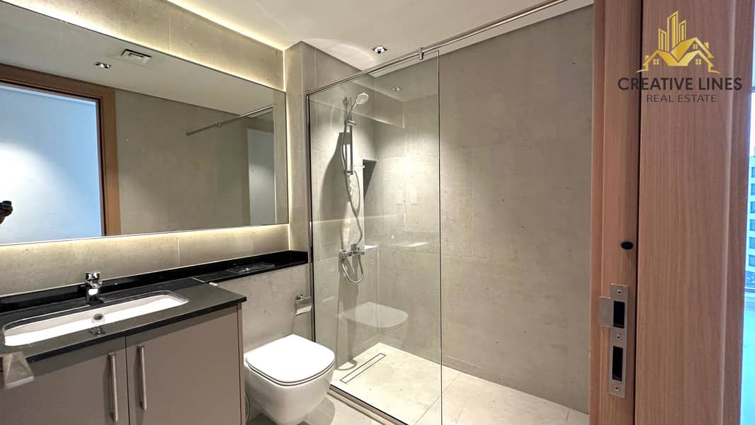 SPACIOUS 3BED MAID ROOM STORAGE AREA - Image 12