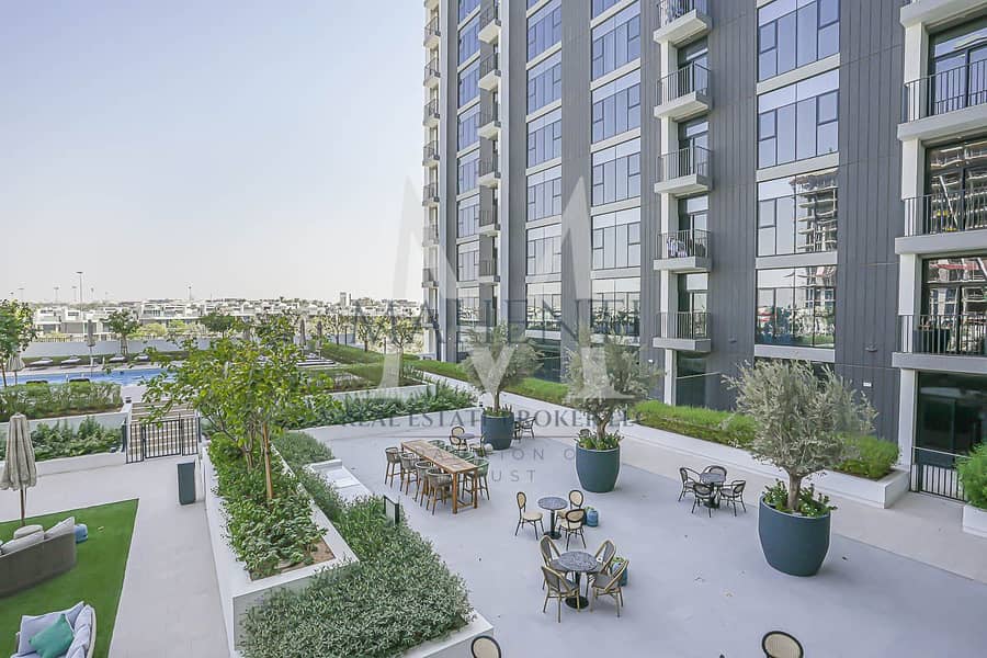 Vacant 2-Bedroom | Pool View | Golfville