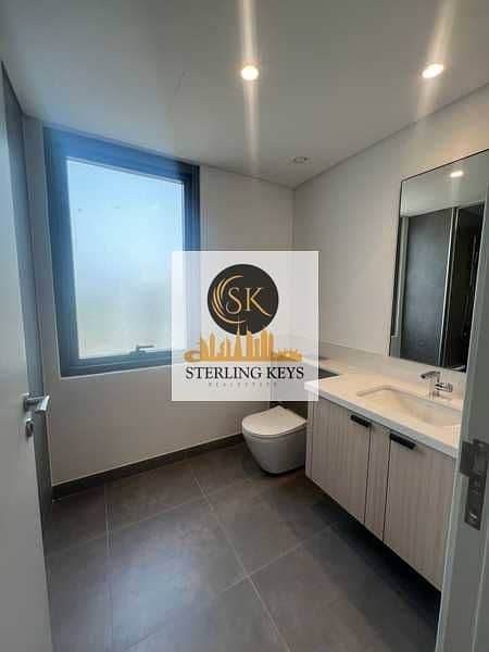 ON POOL AND PARK | LANDSCAPED GARDEN | SERIOUS SELLER - Image 8