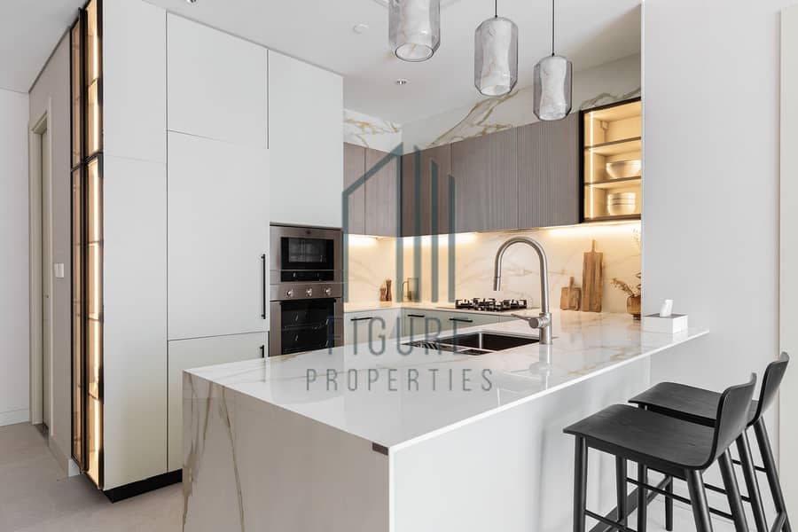 Sky-High 1BR | Luxury Living in Alta View