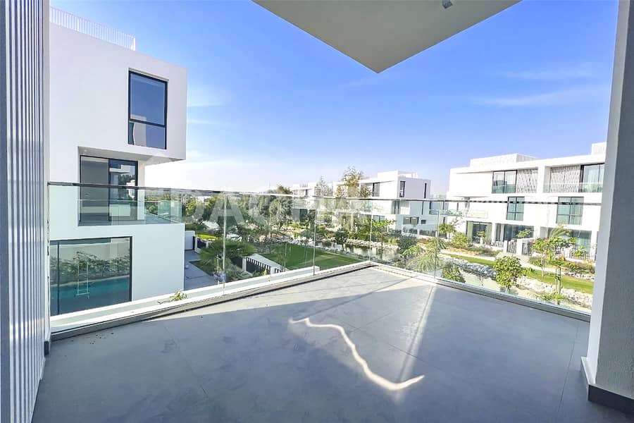 Ready to Move | Lagoon View | Chorisia 1