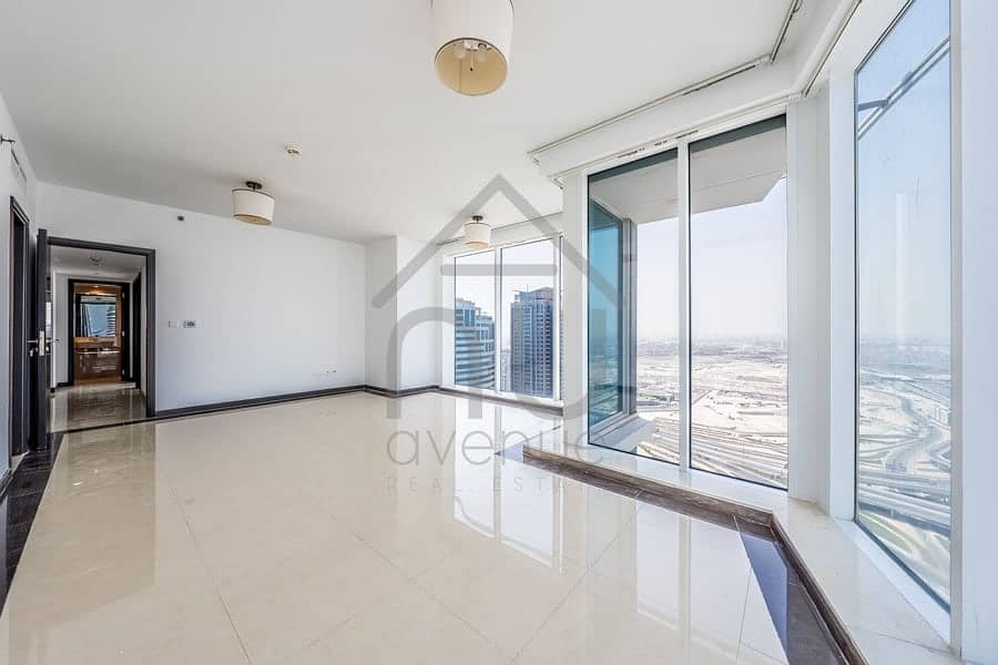 RARE 3 BEDROOM DUPLEX I PRIME LOCATION I SPACIOUS - Image 10