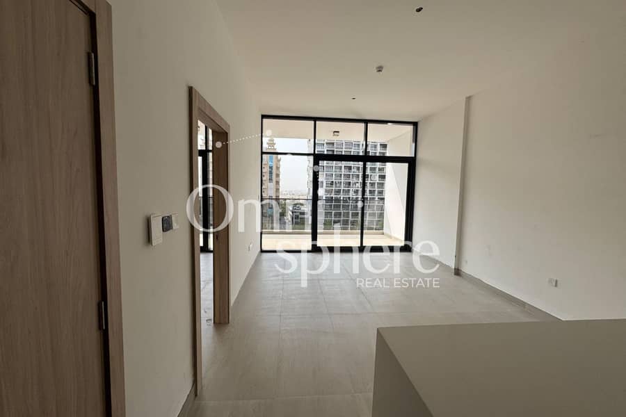 BRAND NEW-1BHK-KITCHEN APPLIANCES-READY TO MOVE IN