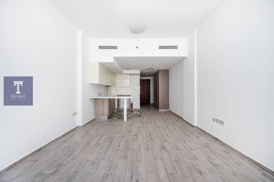 GREAT VALUE | VACANT READY TO MOVE IN | SEMI FURNISHED - Image 9