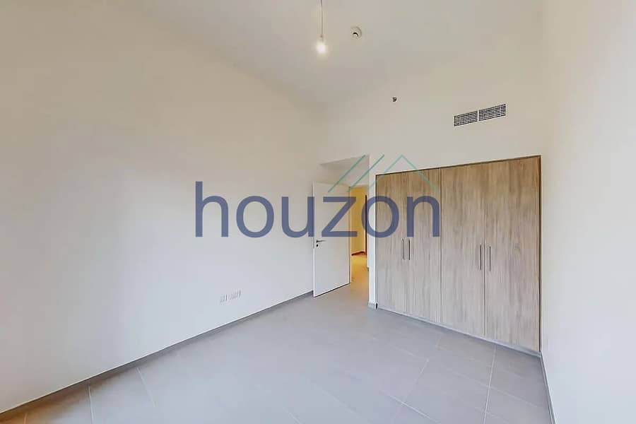 Modern 1BR | Chiller Free | Vacant | Big Layout