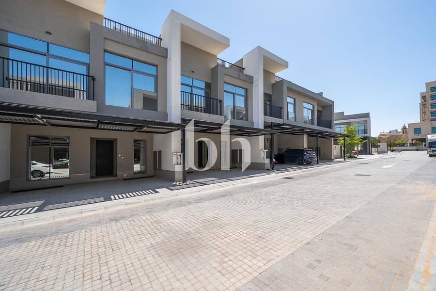 Corner Villa | 5 Bed Plus Maid Room |Move In Ready - Image 10