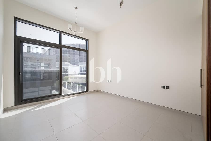 Corner Villa | 5 Bed Plus Maid Room |Move In Ready - Image 19