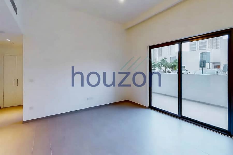 Modern 1BR | Chiller Free | Vacant | Big Layout