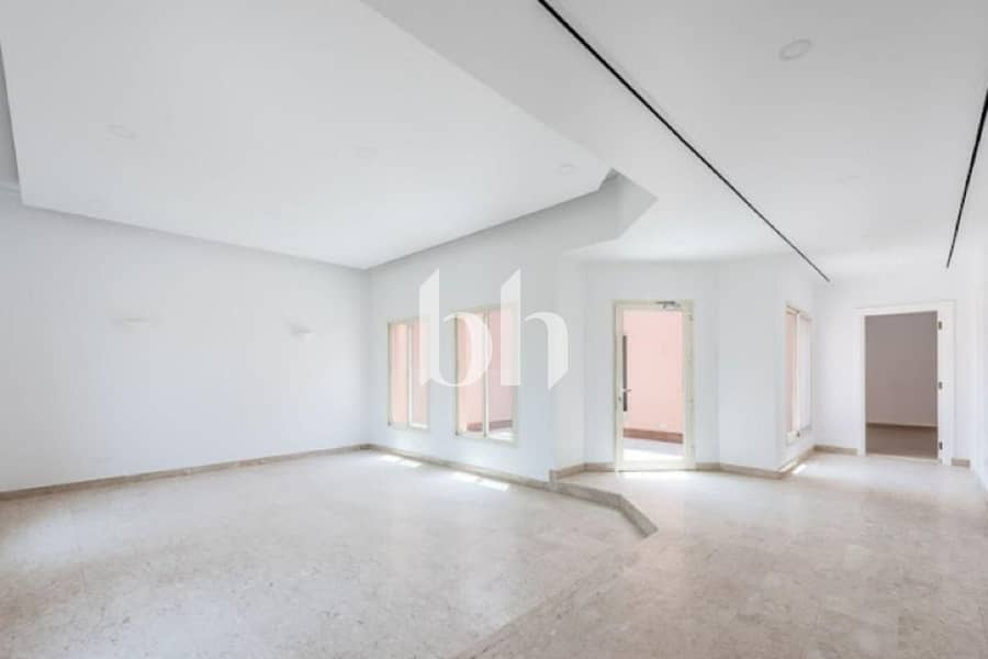 Well-Maintained 3BR Villa | Private Garden |Vacant - Image 10