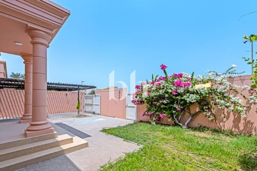 Well-Maintained 3BR Villa | Private Garden |Vacant - Image 13