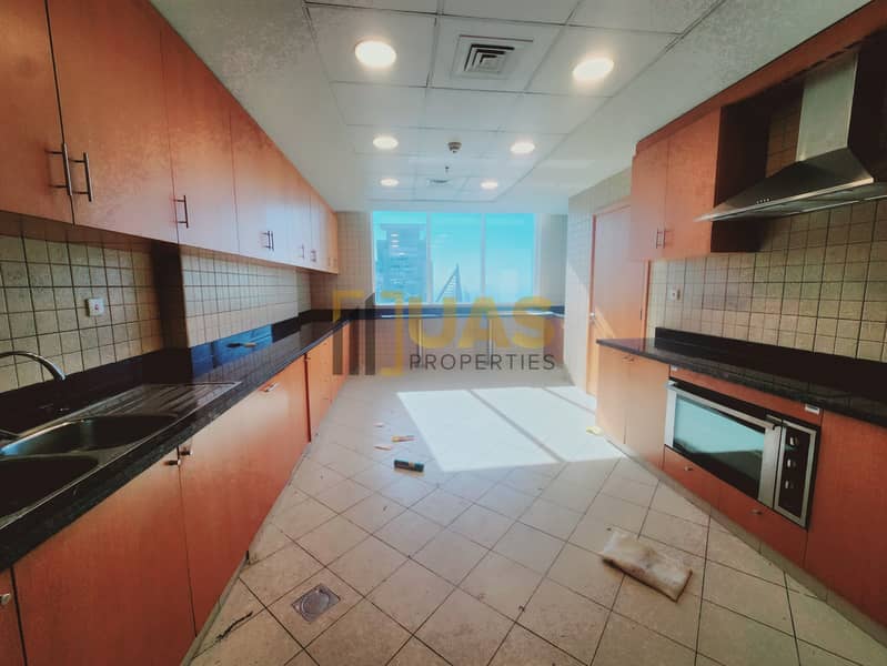 Luxury 3Bhk | with Maid | High Floor - Image 9