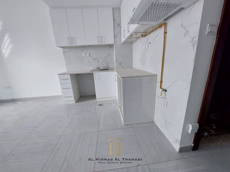 Premium Studio Living /Prime JVC Location/ Balcony - Image 6