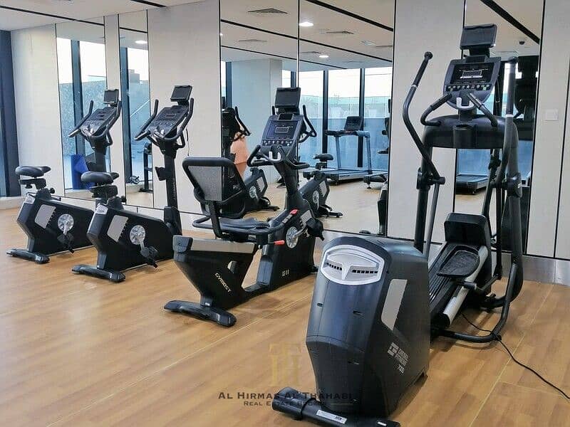 Premium Studio Living /Prime JVC Location/ Balcony - Image 16