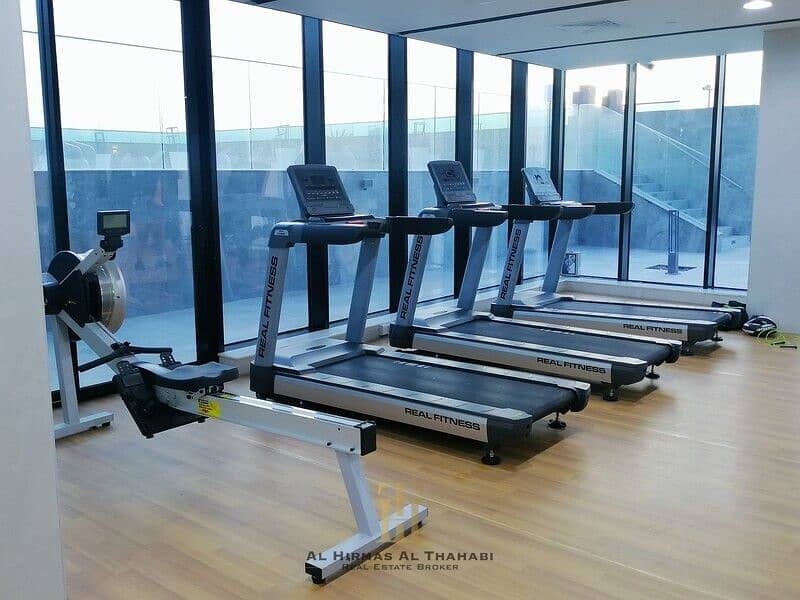 Premium Studio Living /Prime JVC Location/ Balcony - Image 19