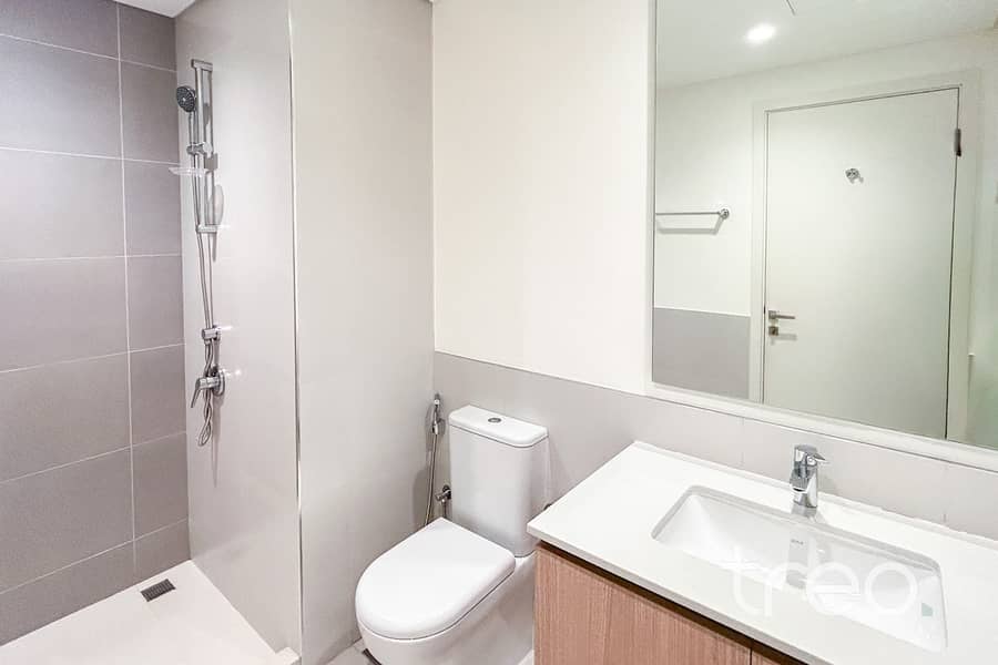 Upgraded | Near Amenities | Available Now - Image 9